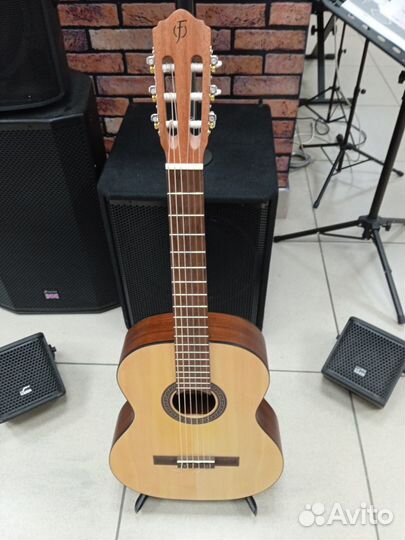 Классическая гитара Flight C-125 NA 4/4 новая