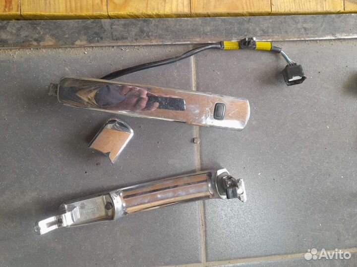 Ниссан х треил. Стекла боковые правые