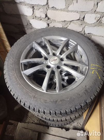 Резина зимняя с дисками