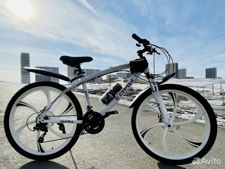 Велосипед на литых дисках