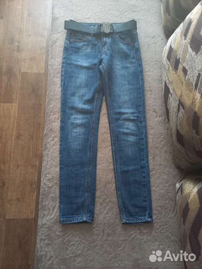 Джинсы женские