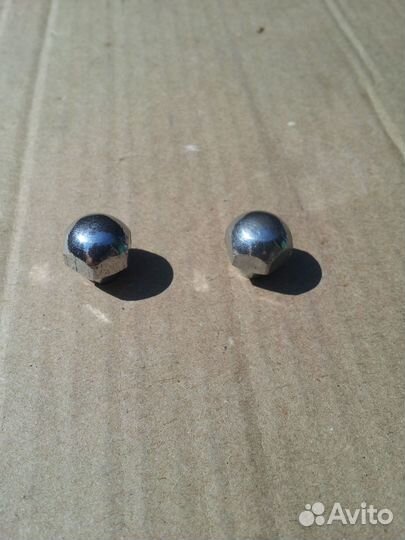 Гайки крепления поводков стеклоочистителя Ваз-2101