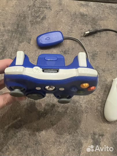 Беспроводные геймпады Xbox 360 и DualShock 4 V2