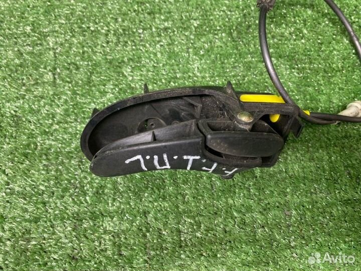 Ручка внутренняя передняя левая Ford Focus 1