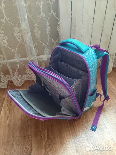 Рюкзаки школьные