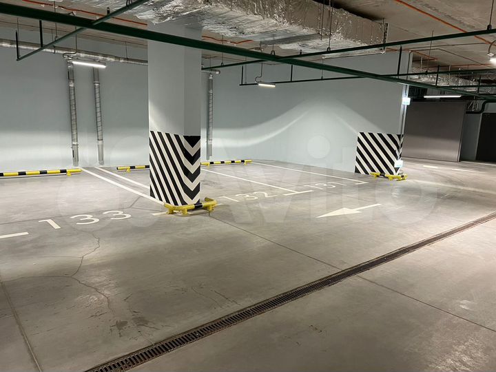 Машиноместо, 15 м²