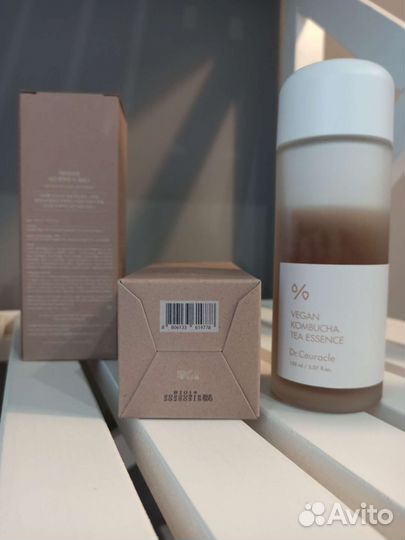 Веганская двухфазная крем-эссенция с чаем комбуча