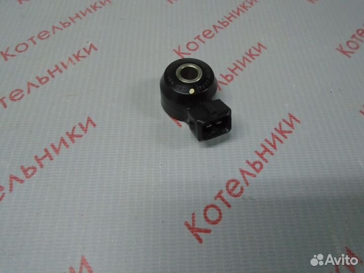 Nissan 22060-30P00 Датчик детонации