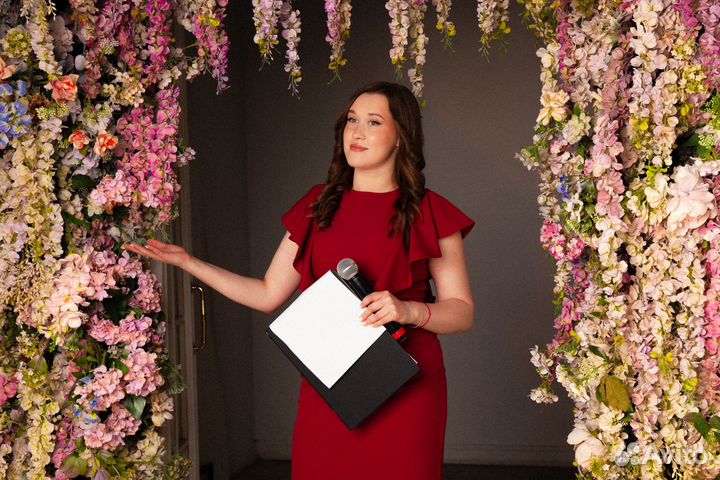 Ведущая (тамада) на свадьбу, юбилей, корпоратив