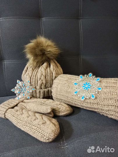 Комплект шапка, снуд и варежки