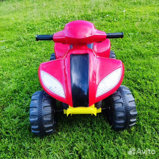 Детский квадроцикл на аккумуляторе