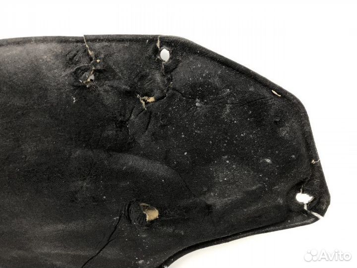 Шумоизоляция капота Mercedes-Benz E-Class 5 (W213)