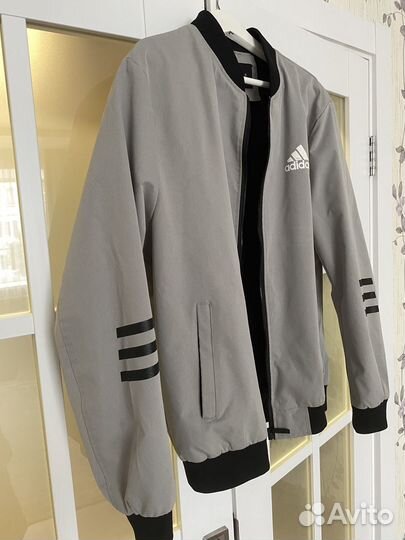 Куртка бомбер