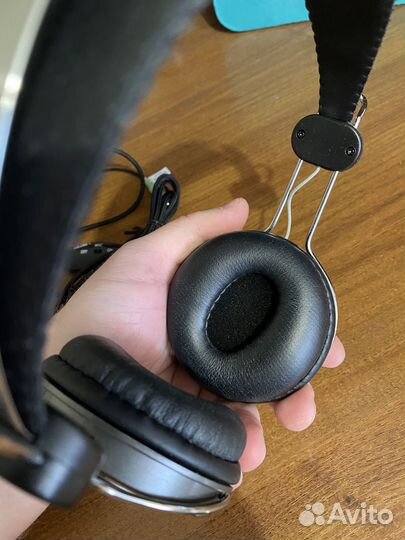 Наушники Genius HS-04SU