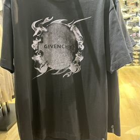 Футболка Givenchy