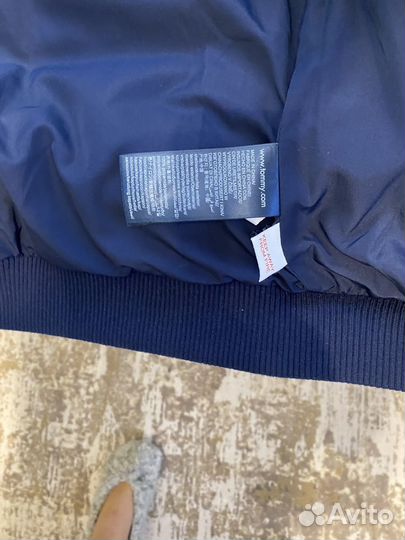Tommy hilfiger куртка 140