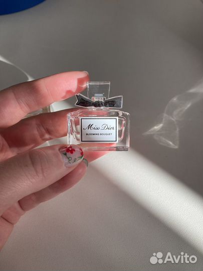 Парфюмерная вода Christian Dior Miss Dior Mini