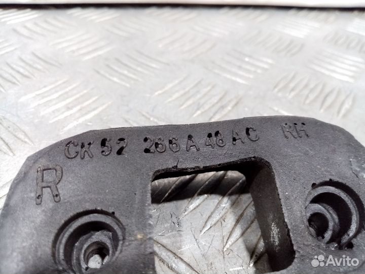 Б/У Уплотнитель ограничителя двери передней#001