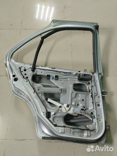 Дверь задняя левая Nissan Sunny B14