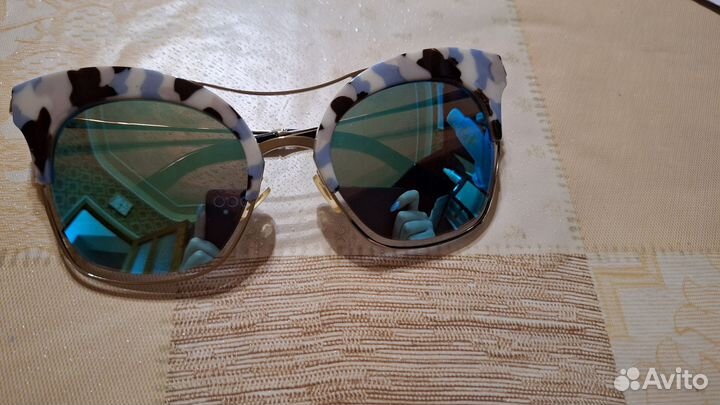 Солнцезащитные очки женские