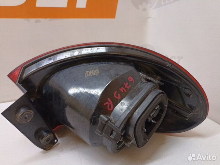 Фонарь задний правый Volkswagen Tiguan 5N1 cawa