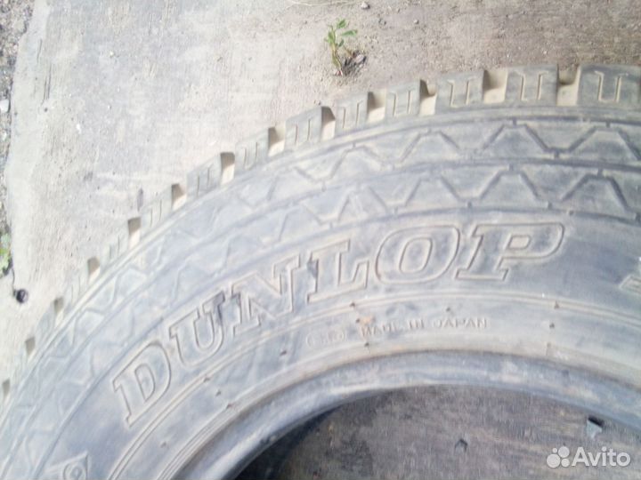 Dunlop SP Max Trak Grip 215/80 R15 100Q