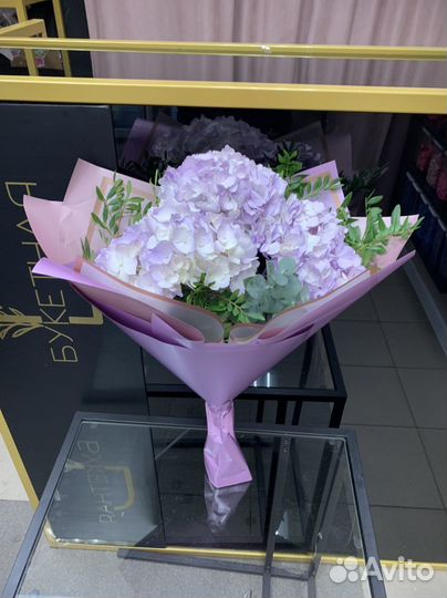 Гвоздика, Хризантема кустовая,розы, кустовые розы