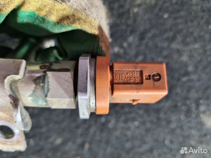 Датчик давления топлива Skoda Yeti cbzb 2011