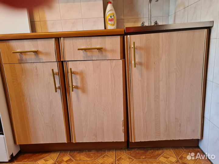 Кухонный гарнитур бу с мойкой