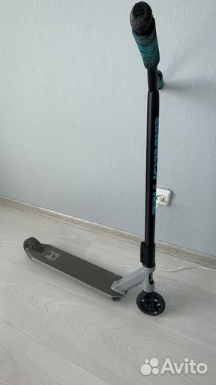 Самокат трюковой reaction