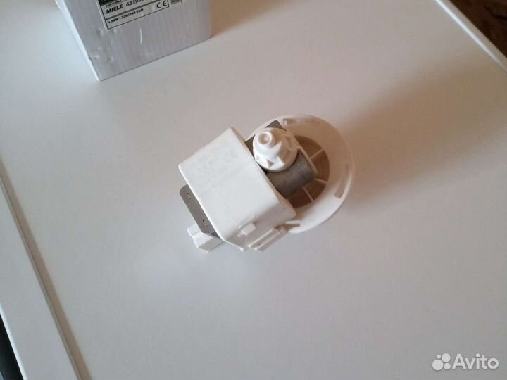 Насос сливной Miele