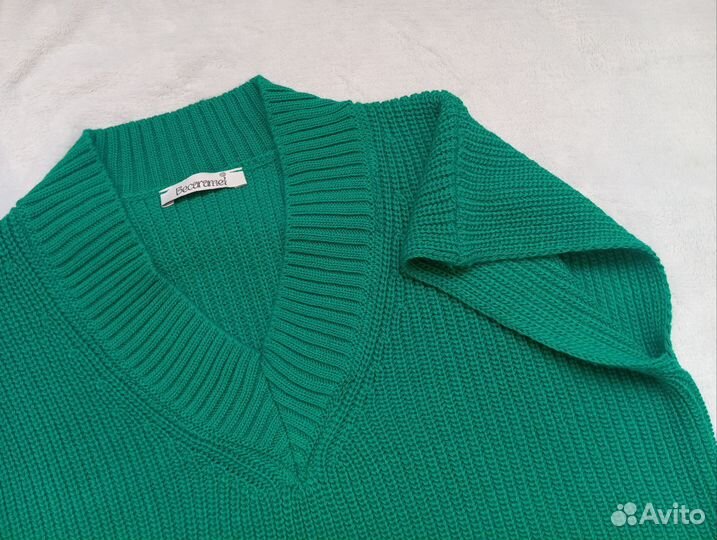 Жилетка женская вязаная