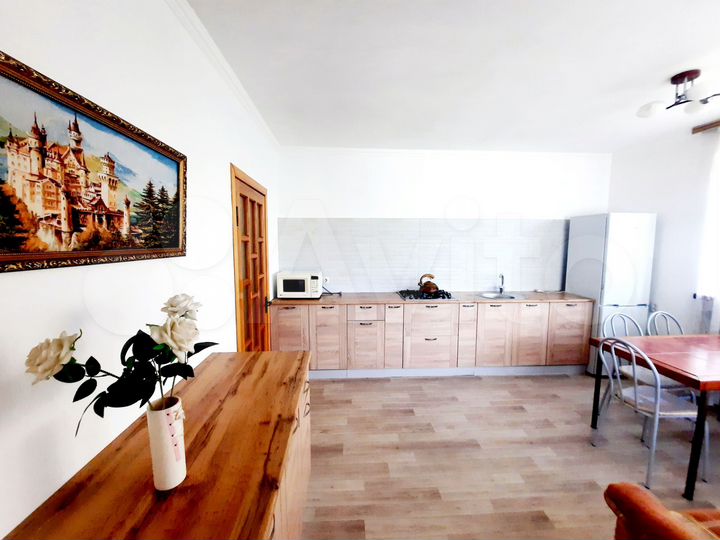 1-к. квартира, 50 м², 1/3 эт.