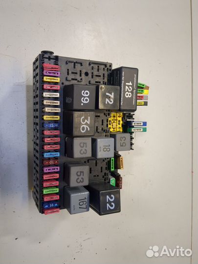 Блок предохранителей Volkswagen Sharan, 1997