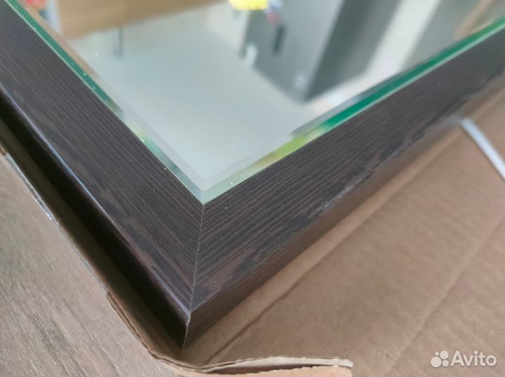 Зеркало 62х83 см в деревянной раме с подсветкой