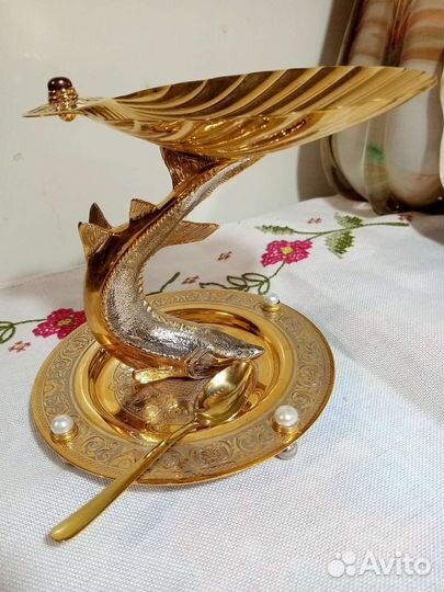 Позолоченная икорница. Бронза, никель, жемчуг