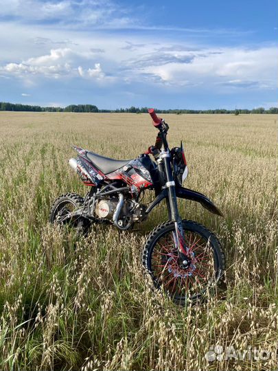 Kayo basic YX125EM rolling moto