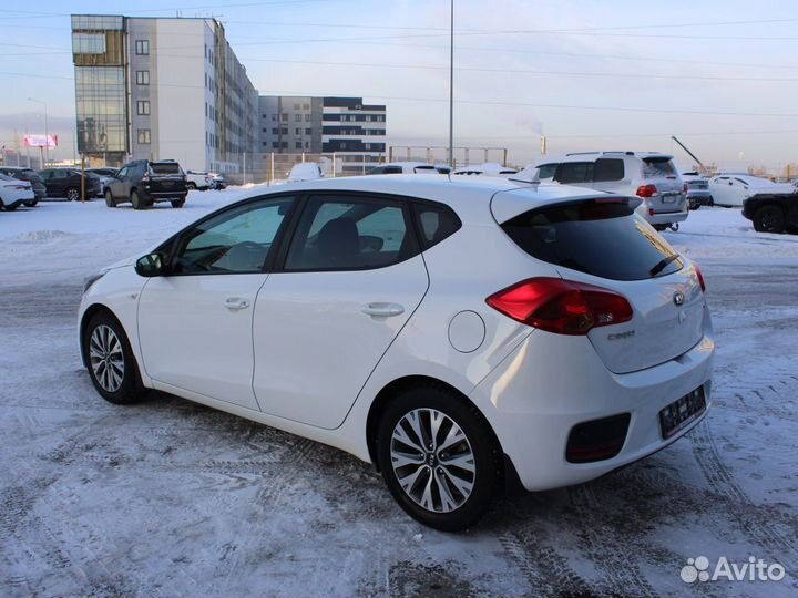 Kia Ceed 1.6 AT, 2017, 67 000 км