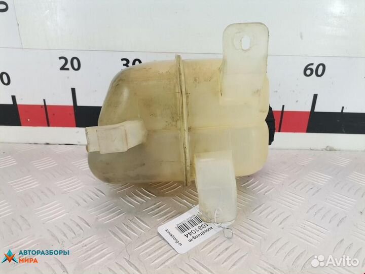 Бачок расширительный Ford Edge рест. 2011