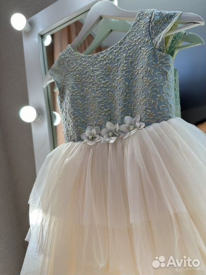 Платье нарядное на выпускной 128 размер