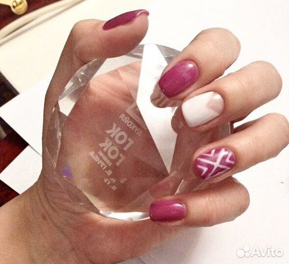 Мастер маникюра педикюра, оформление бровей