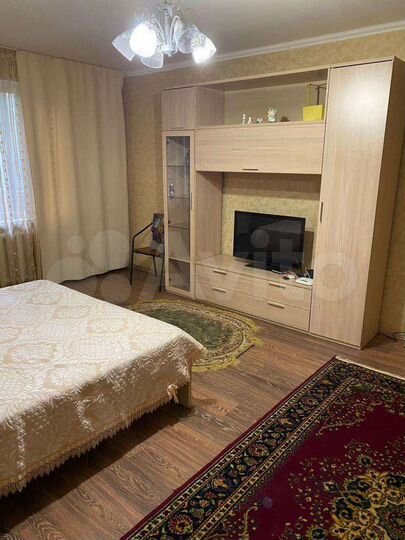 1-к. квартира, 56 м², 1/10 эт.