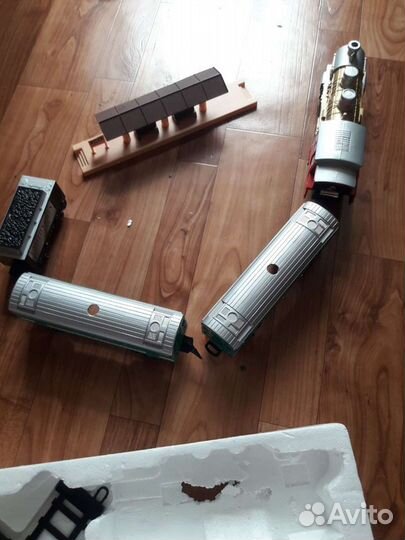 Игрушка Железная Дорога на Батарейках 2005 г