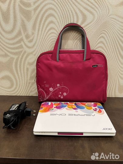 Нетбук Acer Aspire One D270 Limited Edition