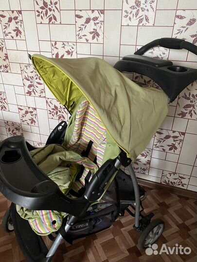 Прогулочная коляска