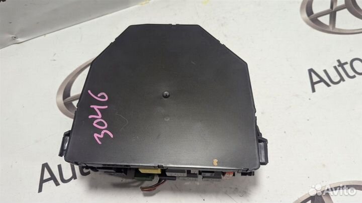 Блок предохранителей Mercedes-Benz E-Class