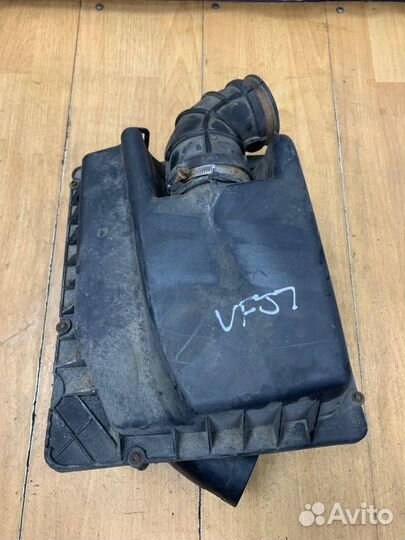 Корпус воздушного фильтра Opel Zafira B Z16XEP