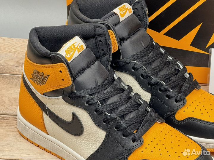 Кроссовки Nike Air Jordan 1 High Yellow toe