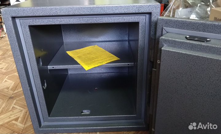 Огневзломостойкий сейф Valberg Garant 46 EL