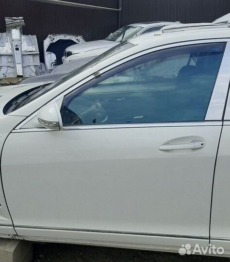 Дверь Mercedes S-Class W221 Long